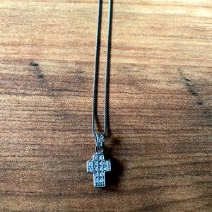Sterling silver 925 cross necklace